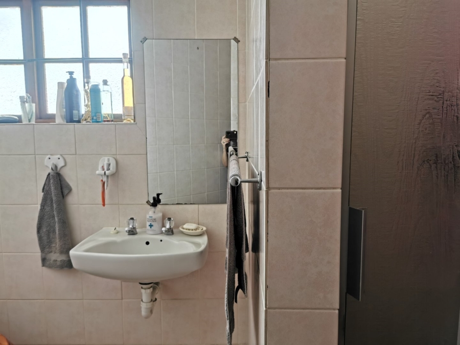 5 Bedroom Property for Sale in Piketberg Western Cape
